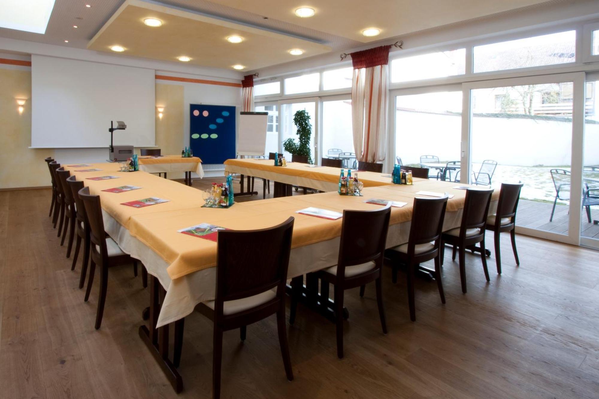 Hotel Zur Krone Beilngries Extérieur photo