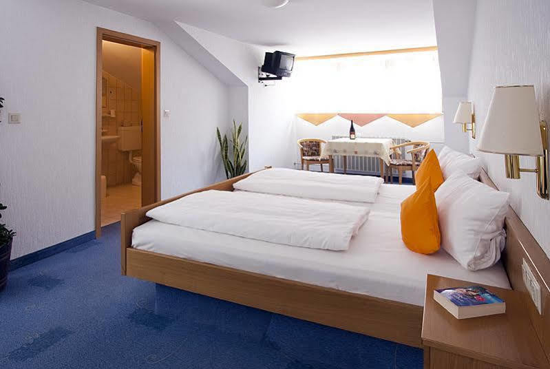 Hotel Zur Krone Beilngries Extérieur photo