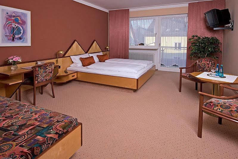 Hotel Zur Krone Beilngries Extérieur photo