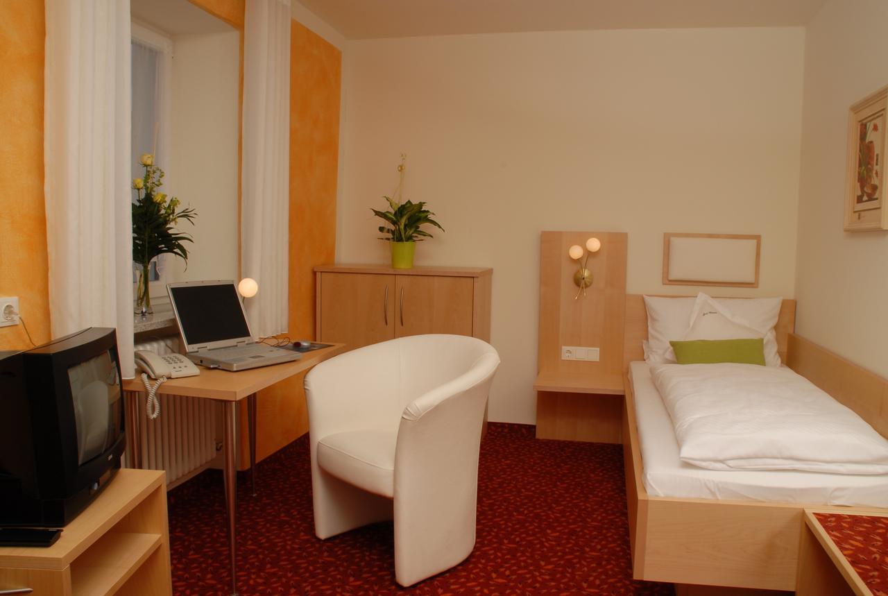 Hotel Zur Krone Beilngries Extérieur photo